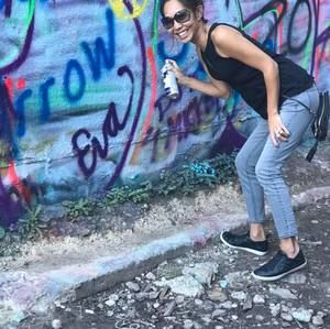 Meet your Posher, Eva